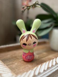 Bunny (pale green/dark pink)